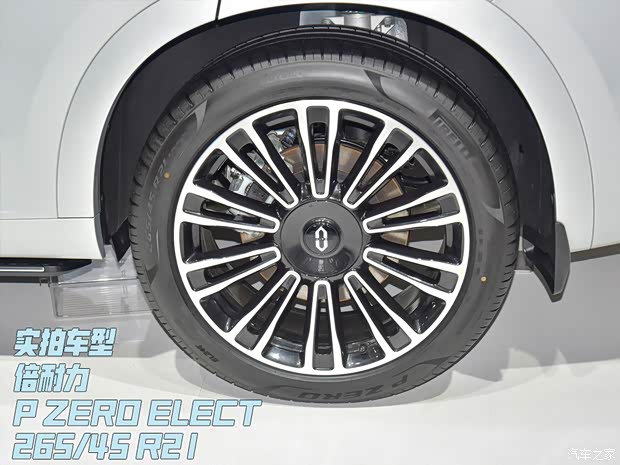 看中大型SUV销冠的实力 车展实拍问界M7(图9)