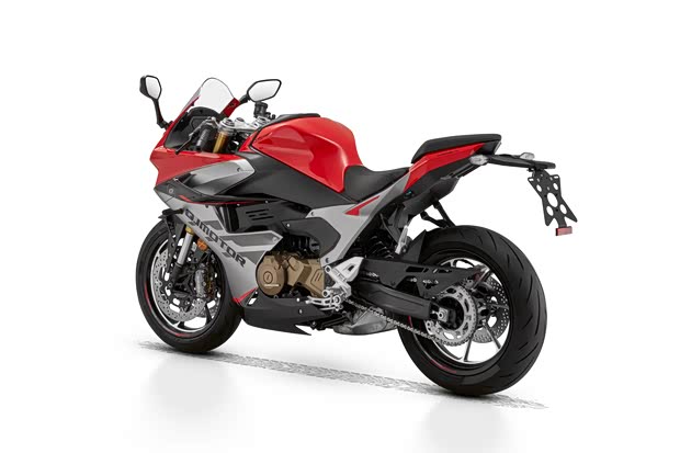 售价3万内 高颜值中排摩托 钱江 赛550S(图10)