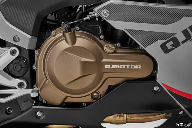 售价3万内 高颜值中排摩托 钱江 赛550S(图17)