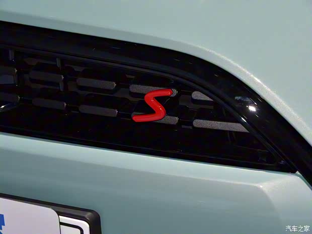 内饰升级 实拍全新MINI COOPER S燃油版(图6)