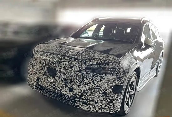 预计年内发布 奔驰GLC EV内饰谍照曝光(图3)