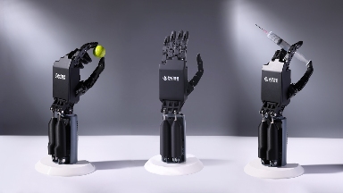 DexHand021 Pro CES 2026 首秀：以高性能高性价比重新定义科 - 领驭达新车资讯站