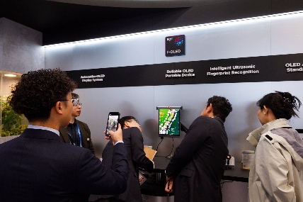 CES 2026：京东方首发HERO 2.0智能座舱，多模态交互全面升级(图3)