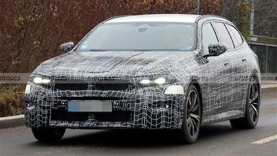 动力有望提升 新款宝马5系旅行车谍照曝光(图2)
