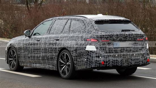 动力有望提升 新款宝马5系旅行车谍照曝光(图4)