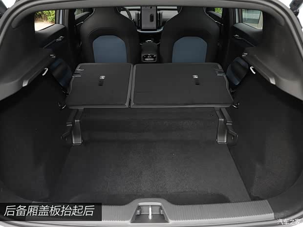 四个配置选高配 沃尔沃EX30购车手册(图16)