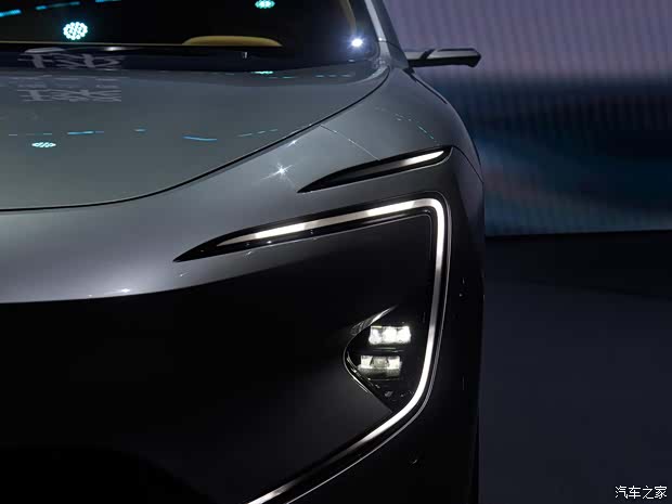 联名限量卖70万 实拍阿维塔012限量版(图6)