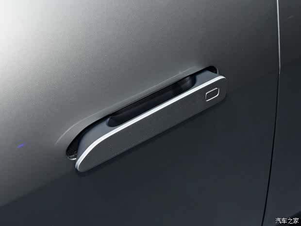 联名限量卖70万 实拍阿维塔012限量版(图17)