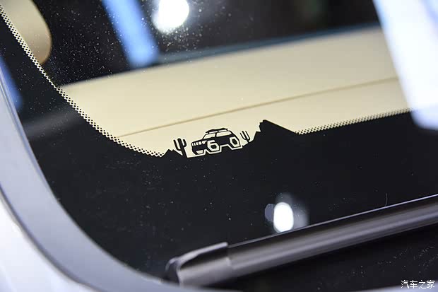 综合油耗1.3L 车展体验北京BJ60雷霆(图7)