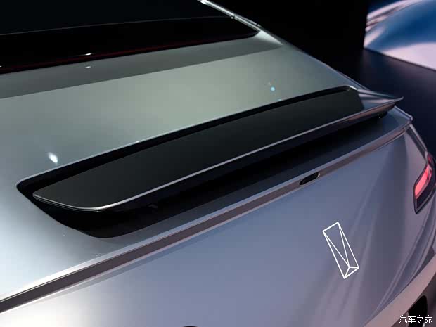 联名限量卖70万 实拍阿维塔012限量版(图24)