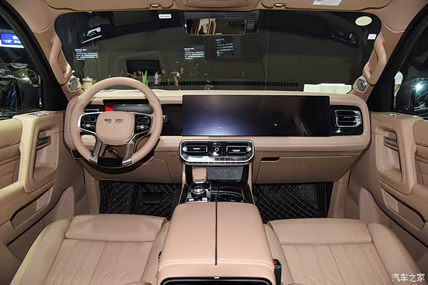 综合油耗1.3L 车展体验北京BJ60雷霆(图14)