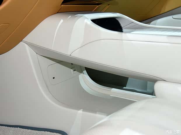 联名限量卖70万 实拍阿维塔012限量版(图32)