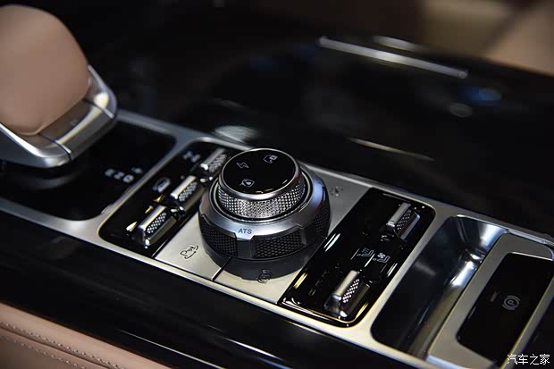 综合油耗1.3L 车展体验北京BJ60雷霆(图25)