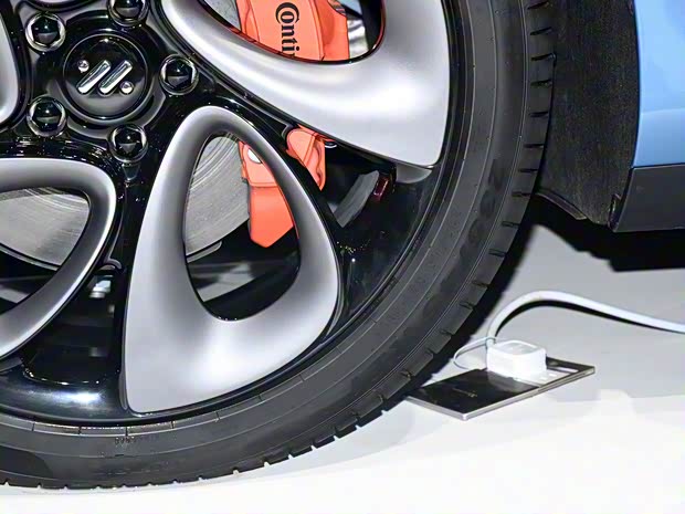 新款可以“横着走” 实拍新款智己LS6(图11)