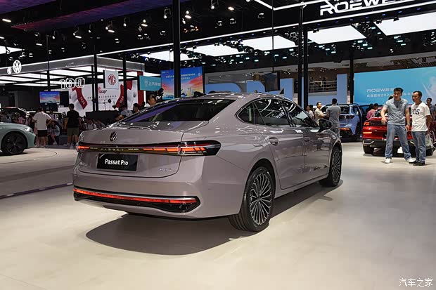 内外再进化 车展体验全新大众帕萨特PRO(图11)