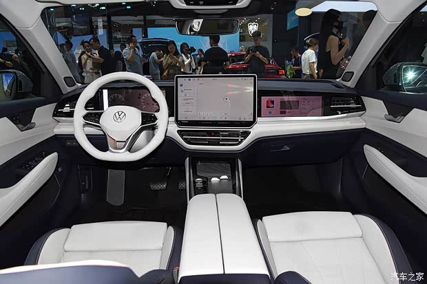 内外再进化 车展体验全新大众帕萨特PRO(图13)