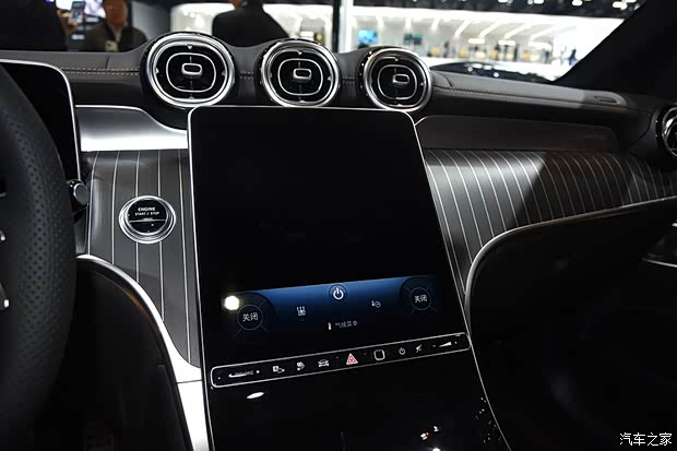 插电混动/可油可电 实拍奔驰GLC 350e L(图24)