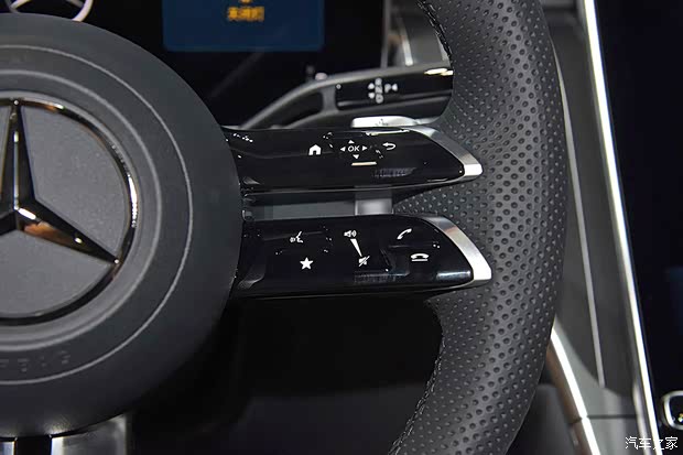 插电混动/可油可电 实拍奔驰GLC 350e L(图22)