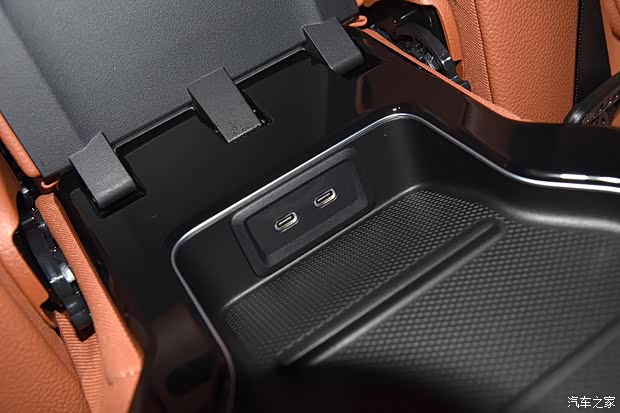 插电混动/可油可电 实拍奔驰GLC 350e L(图33)