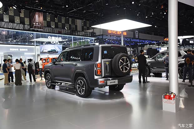 远方的硬派玩家 车展体验全新哈弗H9(图7)