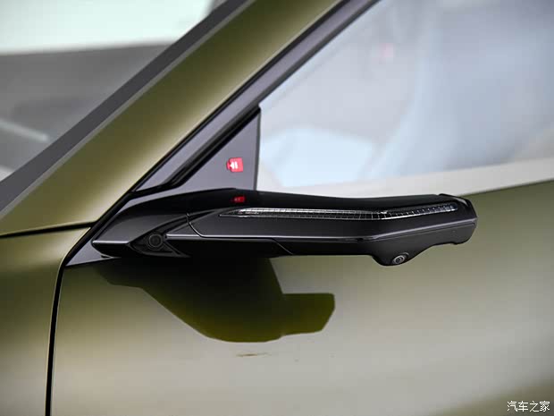 20多万/有纯电有增程 实拍阿维塔07(图13)