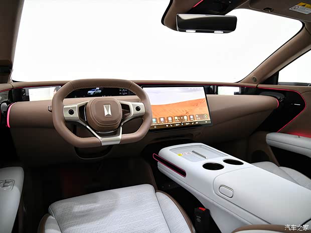 20多万/有纯电有增程 实拍阿维塔07(图20)