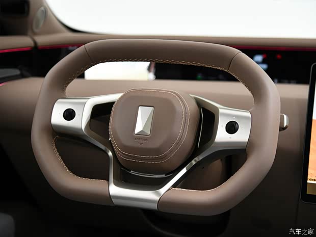 20多万/有纯电有增程 实拍阿维塔07(图23)