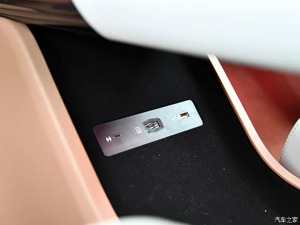 20多万/有纯电有增程 实拍阿维塔07(图27)