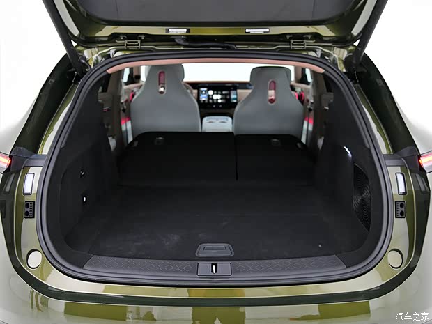 20多万/有纯电有增程 实拍阿维塔07(图38)