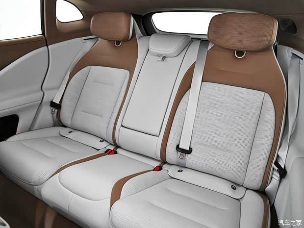 20多万/有纯电有增程 实拍阿维塔07(图33)