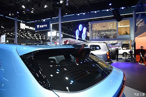 2880mm轴距带来的大空间 体验深蓝S05(图11)