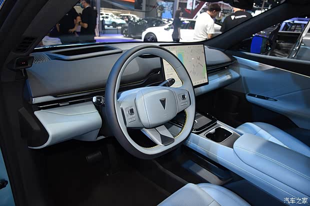 2880mm轴距带来的大空间 体验深蓝S05(图14)