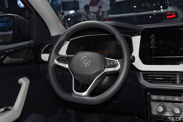 家族最便宜SUV驾到 实拍大众途岳新锐XR(图13)