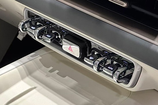 欧拉5正式上市 售价9.98-13.38万元(图11)