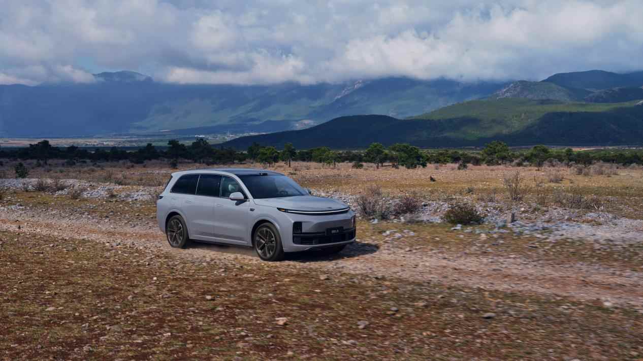 理想旗下公司现重大调整：李想卸任，注册资本缩水九成(图1)