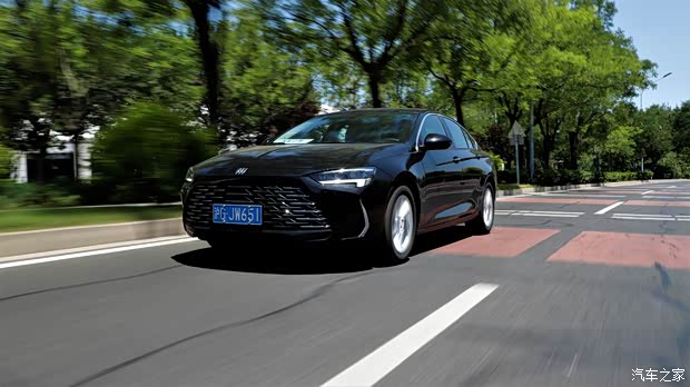 抄底好时机？10万块的君威值不值得买？(图10)