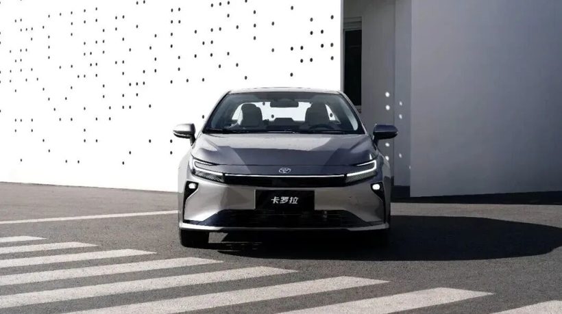 一代神车卡罗拉：从月销3万辆到不过万辆，从以油混为傲到9.9万元直销价(图2)