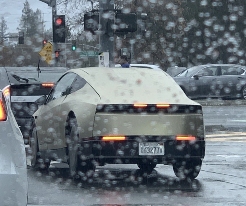 大停电后自动驾驶现出原形？Waymo趴窝，马斯克贴脸嘲讽(图7)