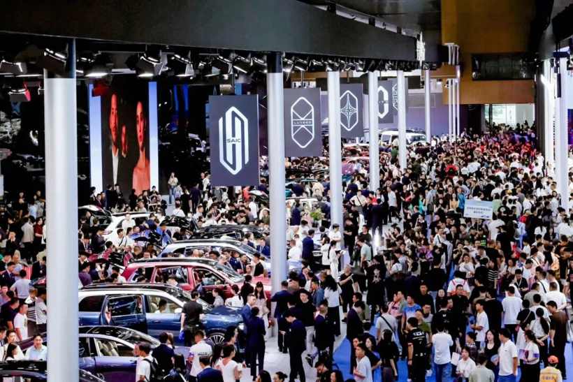 新能源大三排SUV的猎杀时刻开始了(图4)