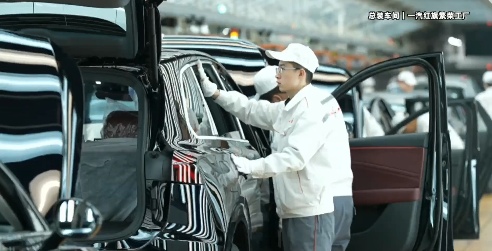 17.88万起售，红旗HS6 PHEV卷入中大型插混SUV市场(图3)