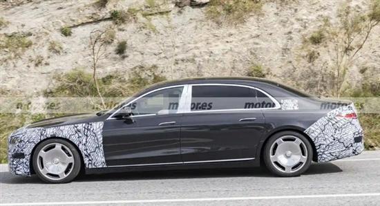 明年1月发布 新款迈巴赫S级路试谍照曝光(图4)