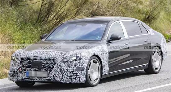 明年1月发布 新款迈巴赫S级路试谍照曝光 - 领驭达新车资讯站