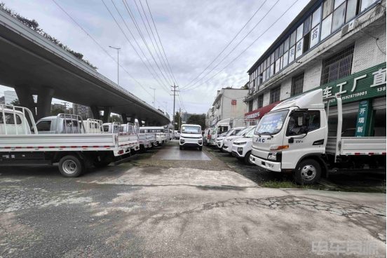 2025年新能源物流车经销商转型的前后两难(图2)