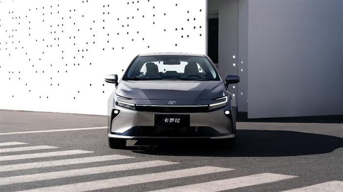 售价9.9万元起 全新智混卡罗拉焕新上市(图5)