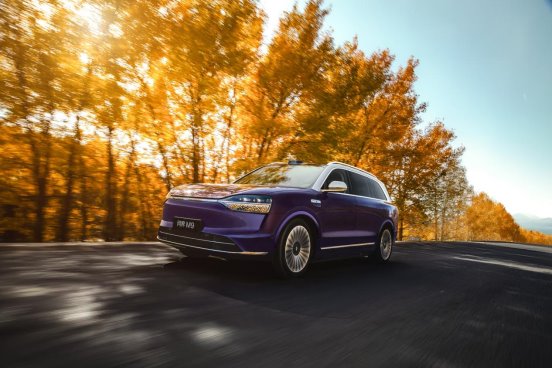 问界M9两周年，引领中国品牌向上突破(图5)