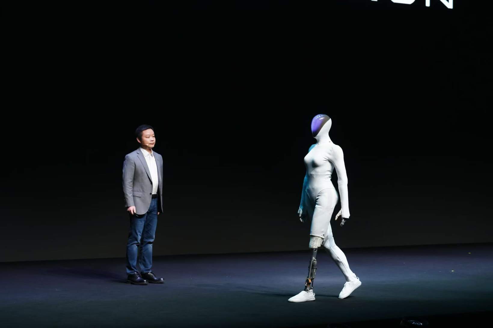 2025年人形机器人重器盘点：十款新品，一个风向——实用主义革命已来(图8)