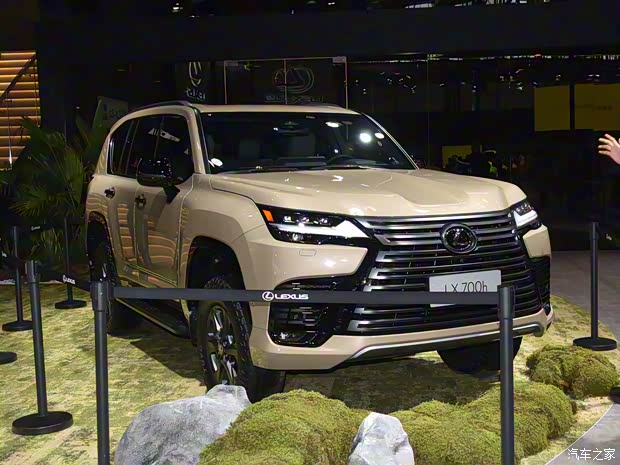 日系豪华越野车标杆再升级！实拍雷克萨斯LX700h OVERTRAIL领境版(图2)