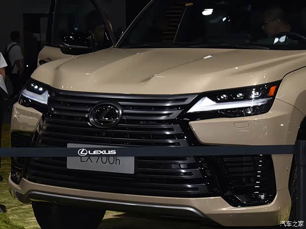 日系豪华越野车标杆再升级！实拍雷克萨斯LX700h OVERTRAIL领境版(图5)