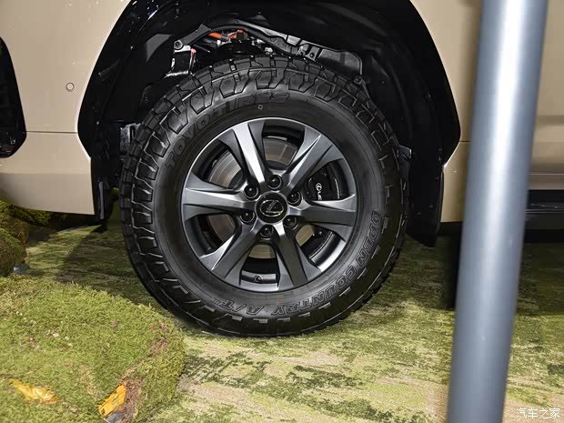 日系豪华越野车标杆再升级！实拍雷克萨斯LX700h OVERTRAIL领境版(图11)