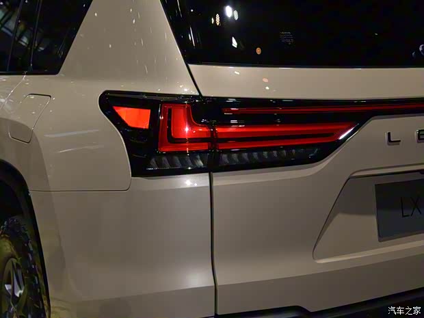 日系豪华越野车标杆再升级！实拍雷克萨斯LX700h OVERTRAIL领境版(图14)